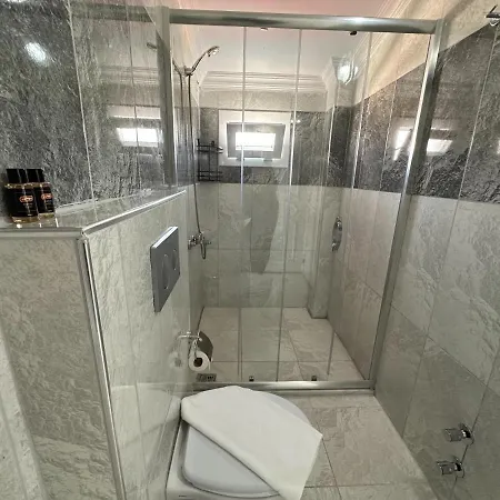 Newton Apart Aparthotel